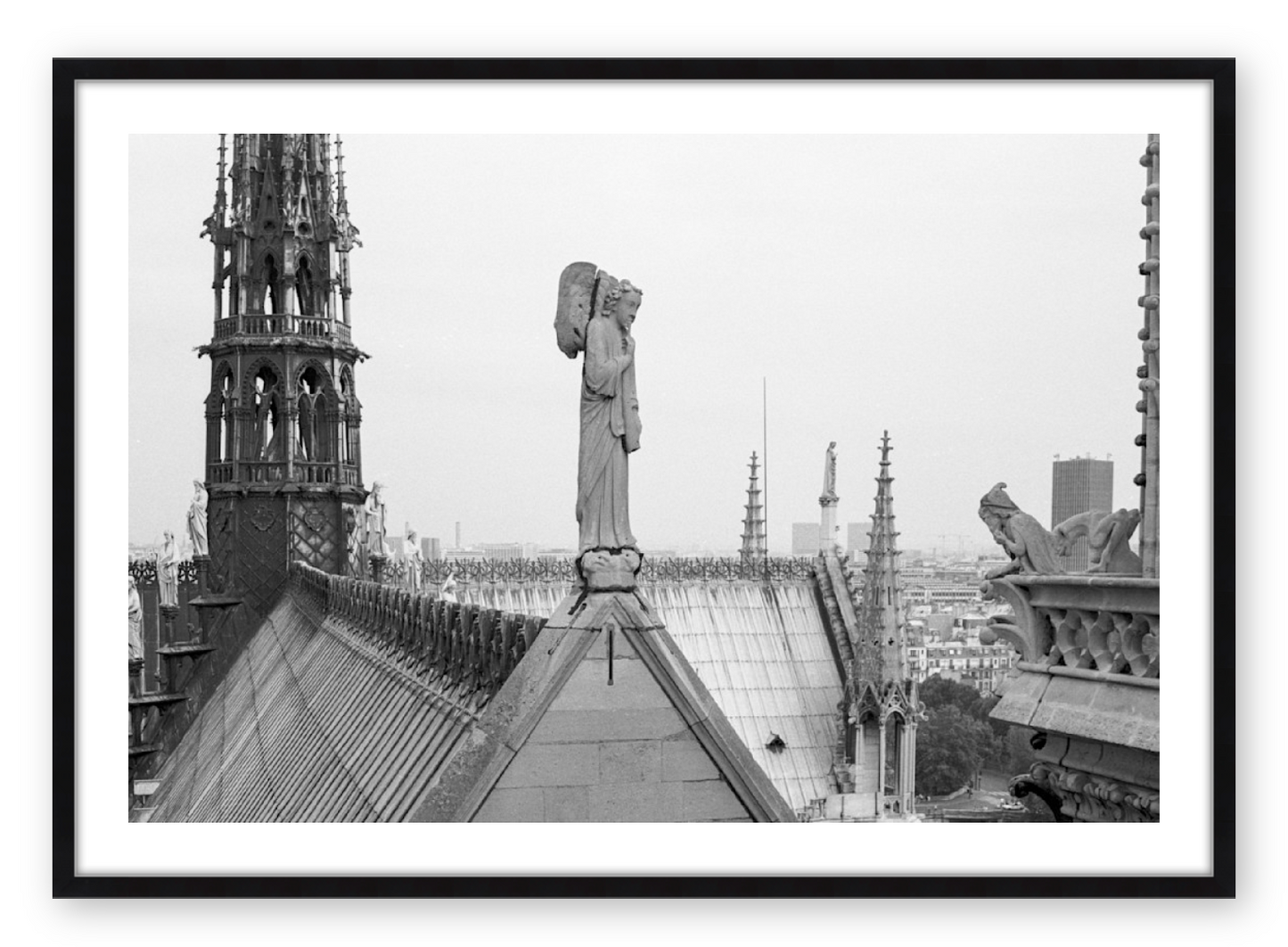 ONCE UPON A TIME IN PARIS (FILM)